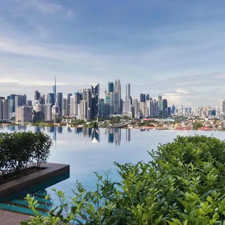 Wizarding Residence Near Klcc Link Lrt & Mall Kuala Lumpur Exterior photo