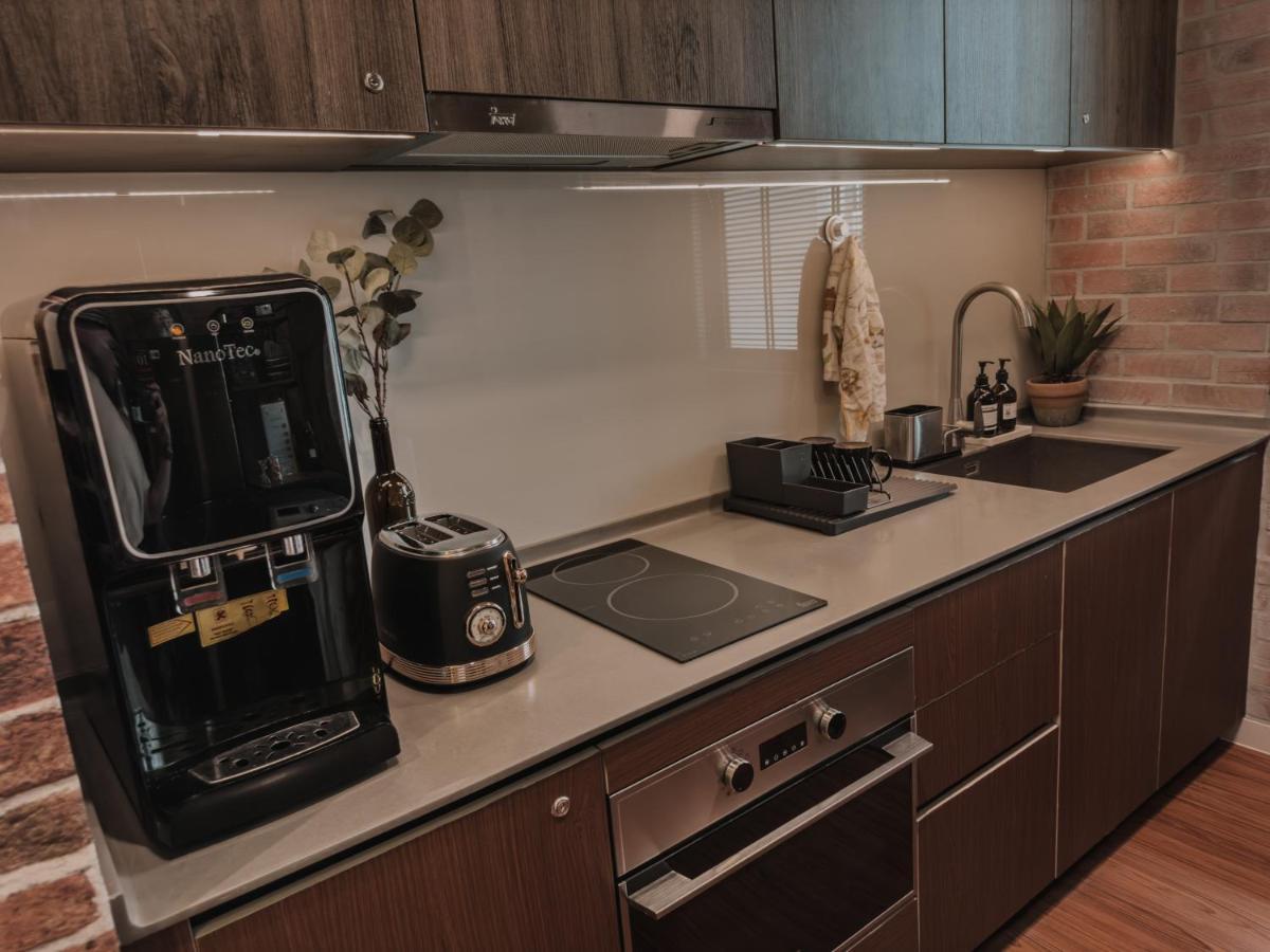 Wizarding Near Klcc Link Lrt & Mall Apartment Kuala Lumpur