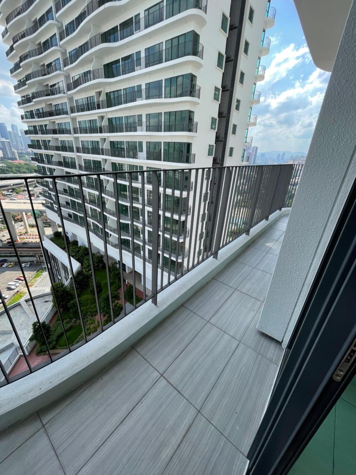 Wizarding Near Klcc Link Lrt & Mall Apartment Kuala Lumpur