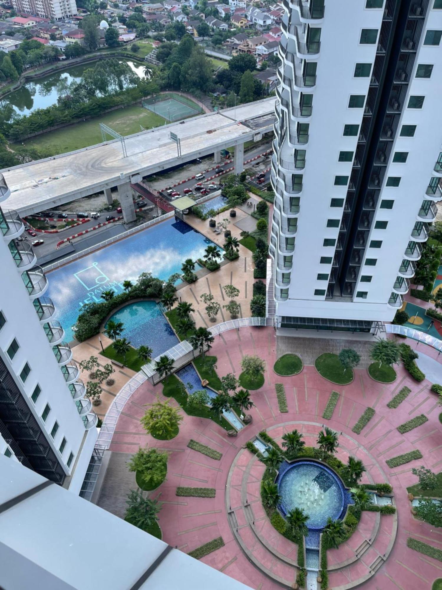 Wizarding Near Klcc Link Lrt & Mall Apartment